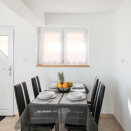Apartment Lavanda Premantura Zewnętrze zdjęcie