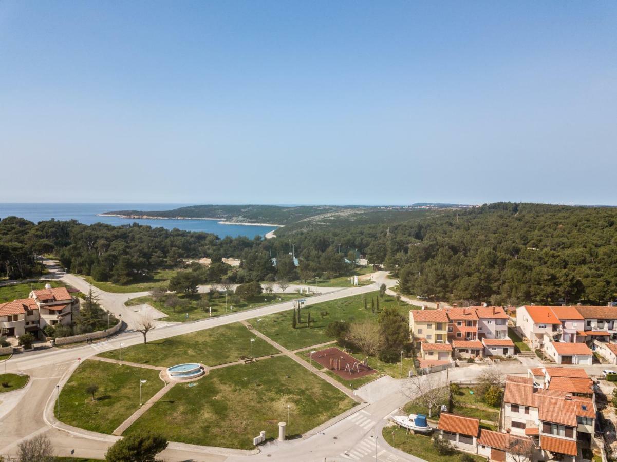 Apartment Lavanda Premantura Zewnętrze zdjęcie
