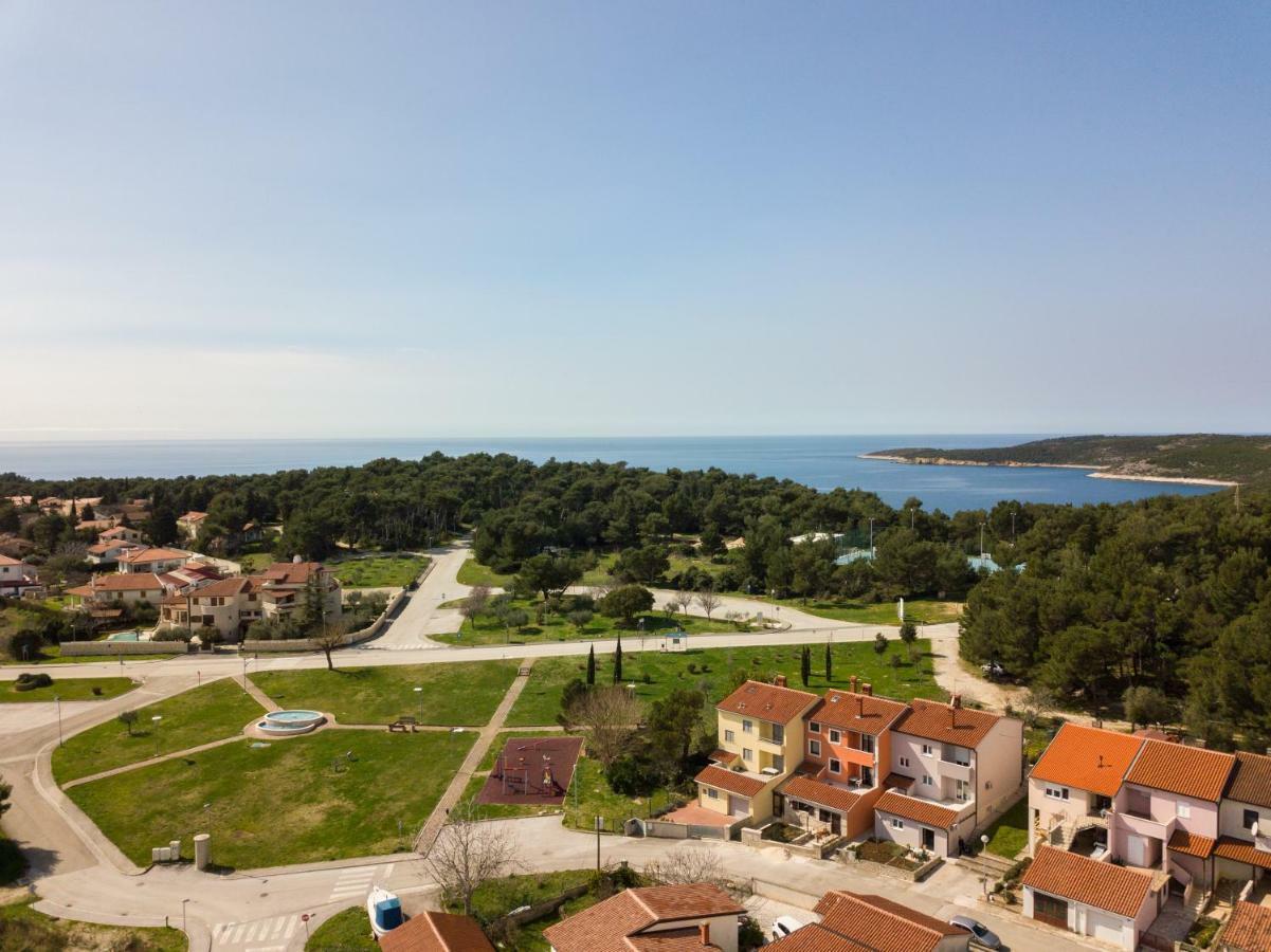 Apartment Lavanda Premantura Zewnętrze zdjęcie